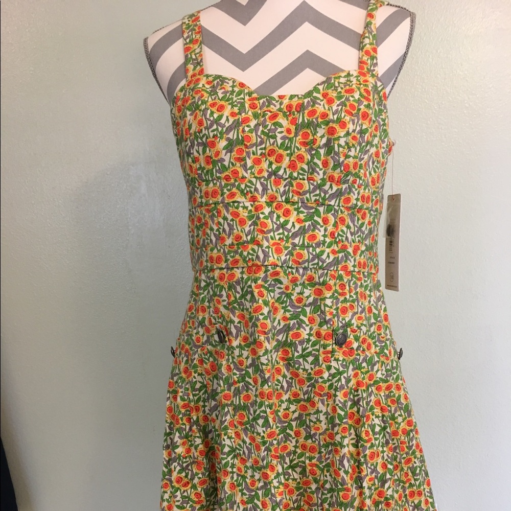 NWT Decode 1.8 dress